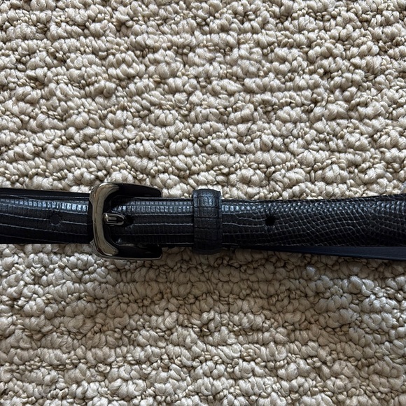 Max Mara Women’s Black Leather Belt - 42 - Picture 2 of 7